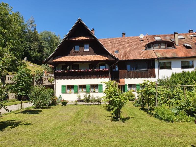 Haus Wald Und -